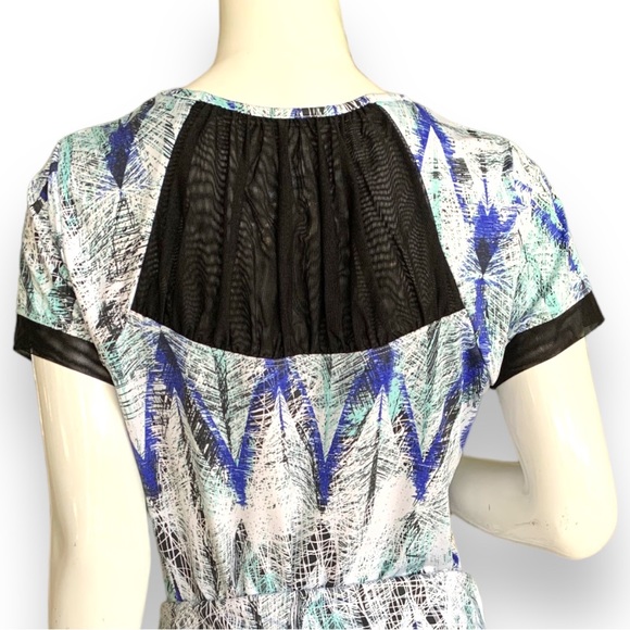 ELEVEN BY VENUS WILLIAMS PRINTED TENNIS, PICKLE BALL, GOLF TOP. WOMEN’S … - Picture 3 of 7